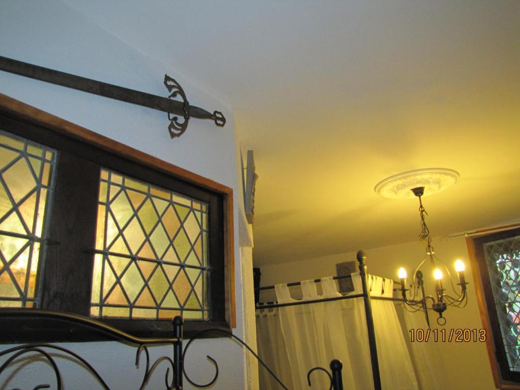 Chateau Des Aiguilles Saint-Remy-de-Chargnat Номер фото